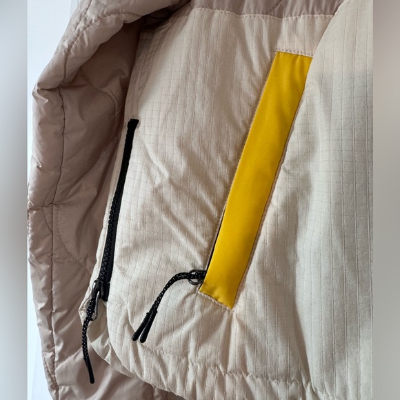 Quilted Puffer Jacket - Picture 2 of 11